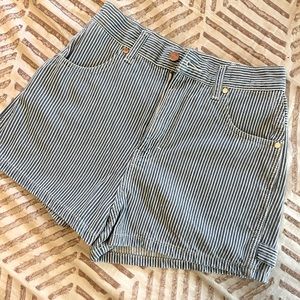 Wrangler vintage-look carpenter striped high waisted shorts.
